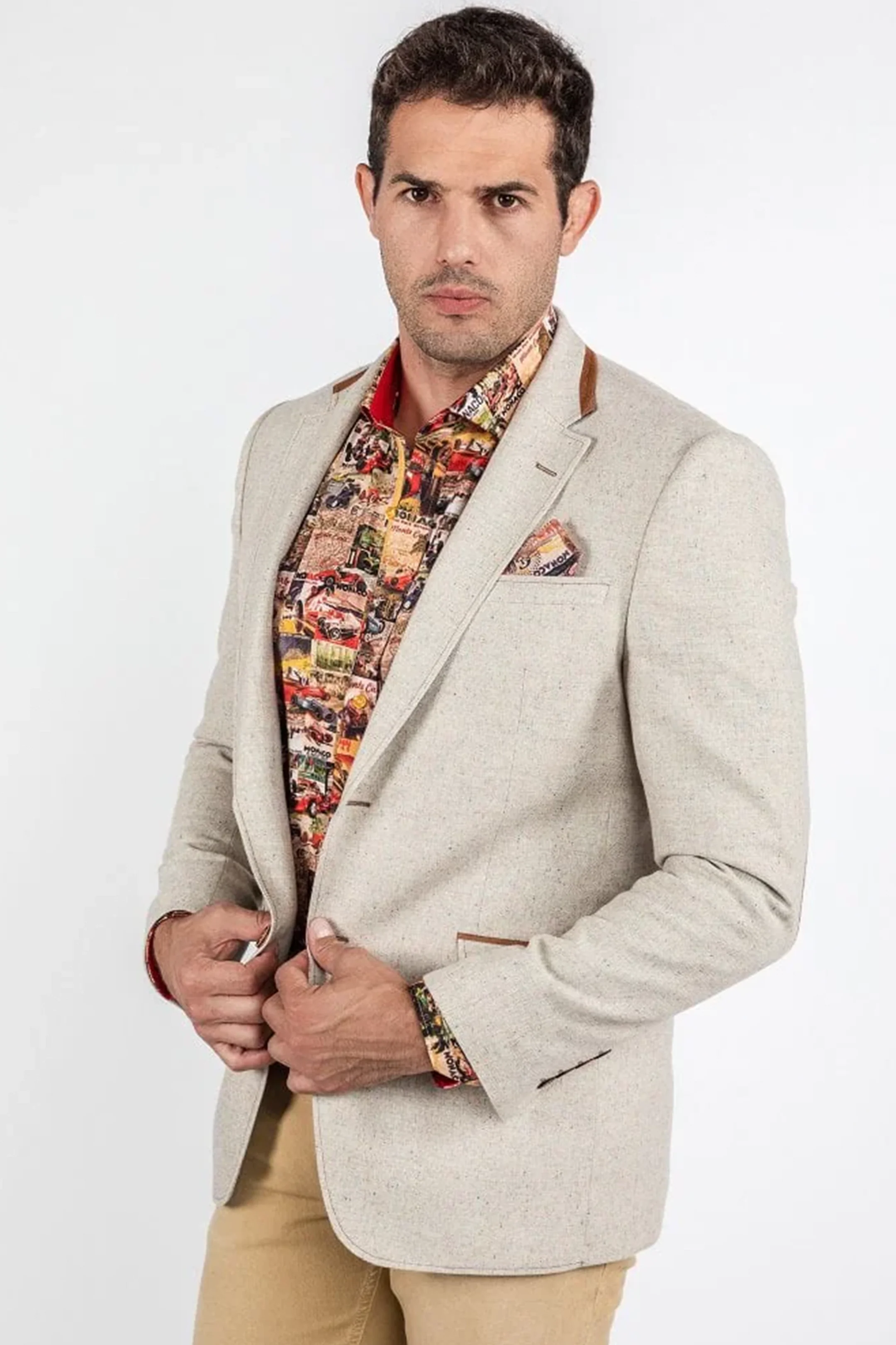 Claudio Lugli Tailored Beige Jacket with Waistcoat - Image 5